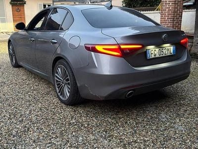 Second-hand Alfa Romeo Giulia 150 CP (110 kW) 2016 Gri Berlinǎ