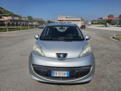 Usata Peugeot 107 68 CV (50 kW) 2008 Utilitaria