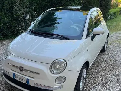 Usata Fiat 500 Lounge 69 CV (50 kW) 2008 Bianco Utilitaria