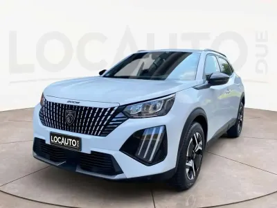 Usata Peugeot 2008 Allure 101 CV (74 kW) 2023 Bianco SUV