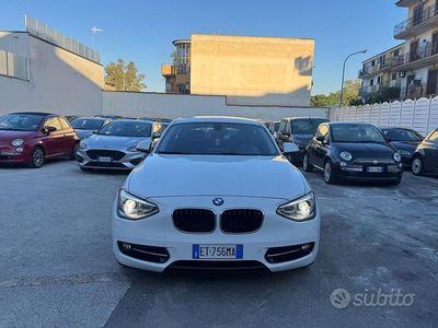 Usata BMW 118 Sport Line 143 CV (105 kW) 2012 Bianco Utilitaria