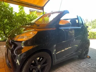 Usata Smart ForTwo Cabrio 54 CV (39 kW) 2011 Nero Cabrio