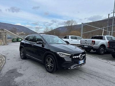 Usata Mercedes GLA200 150 CV (110 kW) 2020 Nero SUV