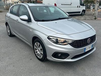 Begagnad Fiat Tipo 95 HK (69 kW) 2016 Sedan
