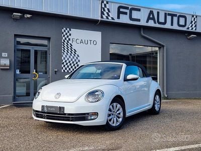 Usata VW Beetle Cabriolet Design 110 CV (80 kW) 2015 Bianco Cabrio