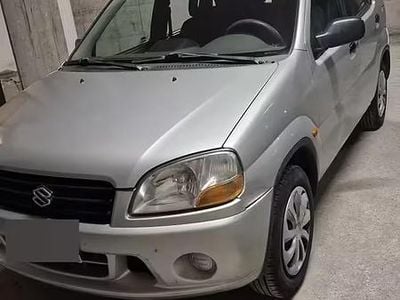 Usata Suzuki Ignis 83 CV (61 kW) 2001 Grigio Utilitaria