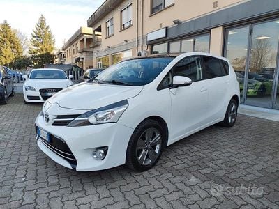 Usata Toyota Verso 111 CV (81 kW) 2014 Bianco Monovolume