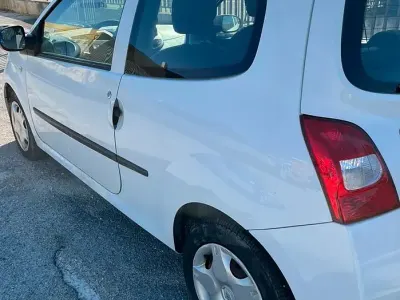 Usata Renault Twingo 75 CV (55 kW) 2010 Bianco Utilitaria