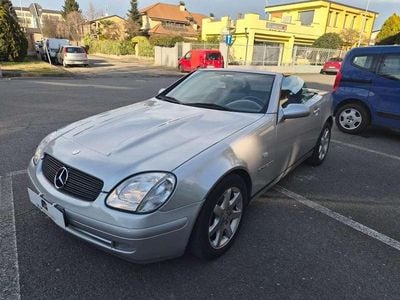 Usata Mercedes SLK200 192 CV (141 kW) 1999 Argento Cabrio