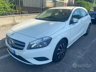 Usata Mercedes A180 Executive 90 CV (66 kW) 2014 Bianco Utilitaria