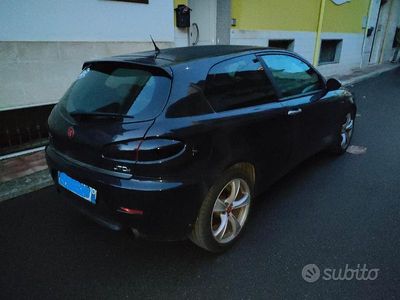 Usata Alfa Romeo 147 Progression 120 CV (88 kW) 2007 Nero Utilitaria