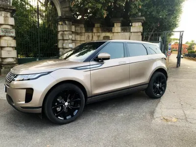 Usata Land Rover Range Rover evoque Autobiography 300 CV (220 kW) 2021 Marrone SUV