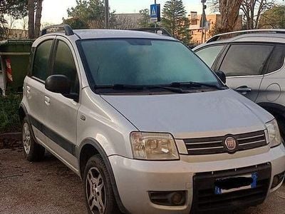 Usata Fiat Panda Climbing 60 CV (44 kW) 2009 Grigio Utilitaria