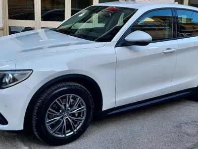 Usata Alfa Romeo Stelvio Executive 179 CV (131 kW) 2018 SUV