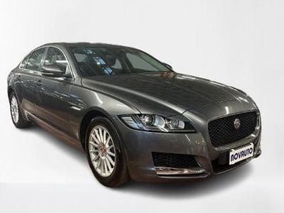 Usata Jaguar XF Prestige 180 CV (132 kW) 2016 Grigio scuro Berlina