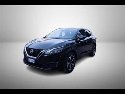 Usata Nissan Qashqai N-Connecta 140 CV (102 kW) 2022 Grigio chiaro SUV