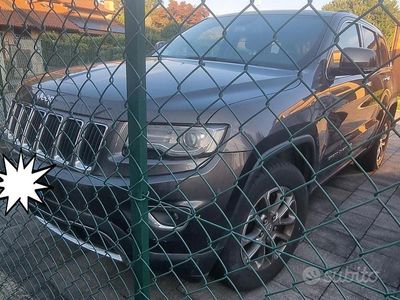 Usata Jeep Grand Cherokee 243 CV (178 kW) 2013 Grigio SUV
