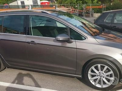 Begagnad VW Golf Sportsvan 110 HK (80 kW) 2014 Grå Minibuss