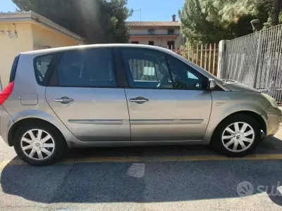Usata Renault Scénic II
