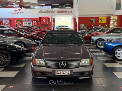 Begagnad Mercedes SL300 231 HK (169 kW) 1992 Brun Cab
