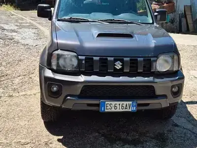 Usata Suzuki Jimny 85 CV (62 kW) 2013 Nero SUV