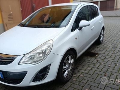 Bianco Usata 2012 Opel Corsa Berlina | 4400 € (Buon prezzo)