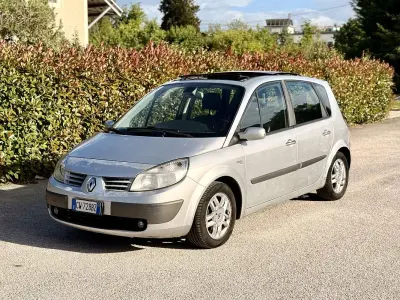 Usata Renault Scenic E-Tech Dynamique 110 CV (80 kW) 2005 Monovolume