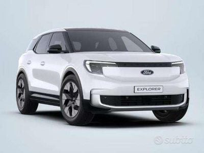 Usata Ford Explorer Extended Range 250 kW (340 CV) 2024 Frozen white SUV