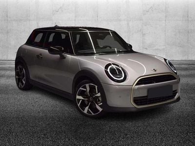 Usata Mini Cooper Favoured 156 CV (114 kW) 2024 Argento Utilitaria