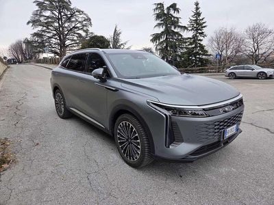 Usata Omoda 9 537 CV (394 kW) 2025 Grigio SUV