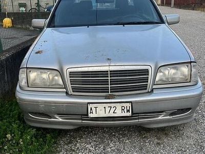 Mercedes C180