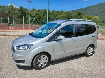 Usata Ford Tourneo Courier 75 CV (55 kW) 2018 Monovolume