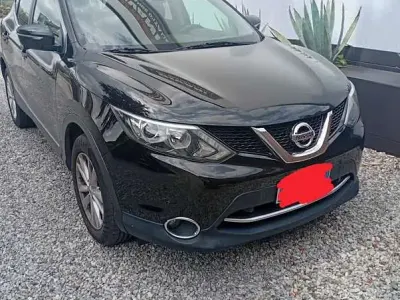 Usata Nissan Qashqai Acenta Premium 116 CV (85 kW) 2014 SUV