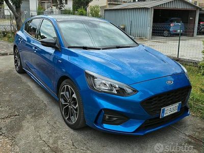 Usata Ford Focus ST-Line 120 CV (88 kW) 2020 Blu Berlina