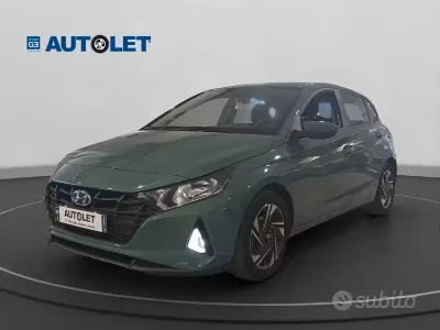 Usata Hyundai i20 84 CV (61 kW) 2023 Verde Utilitaria