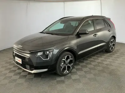 Usata Kia Niro Style 141 CV (103 kW) 2023 Grigio SUV