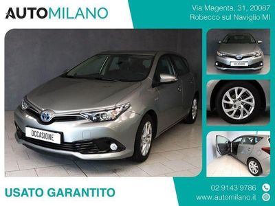 usata Toyota Auris Hybrid -