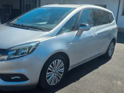 Usata Opel Zafira Innovation 169 CV (124 kW) 2017 Grigio Monovolume