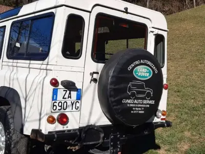 Usata Land Rover Defender 122 CV (89 kW) 2006 Bianco Station wagon