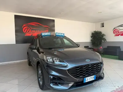 Usata Ford Kuga ST-Line X 120 CV (88 kW) 2020 Grigio SUV