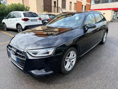 Usado Audi A4 Advanced Plus 163 CV (119 kW) 2021 Negro Familiar