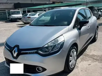 Usata Renault Clio IV 75 CV (55 kW) 2013 Grigio Berlina
