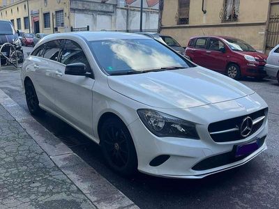 Begagnad Mercedes CLA180 Shooting Brake 109 HK (80 kW) 2016 Vit Kombi