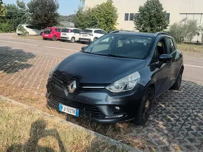 Usata Renault Clio Zen 90 CV (66 kW) 2017 Station wagon