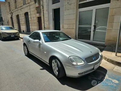 Usata Mercedes SLK200 192 CV (141 kW) 1997 Grigio Cabrio