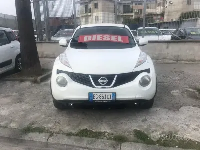 Usata Nissan Juke Tekna 110 CV (80 kW) 2011 Bianco SUV