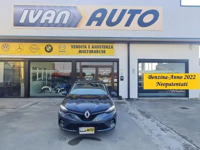 Usata Renault Clio Business 91 CV (66 kW) 2022 Marrone Utilitaria