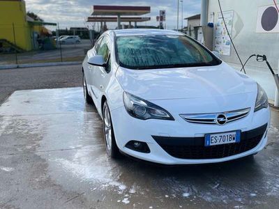 usata Opel Astra GTC Trattabile