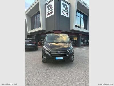 Usata Ford Tourneo Custom 185 CV (136 kW) 2021 Nero Furgone
