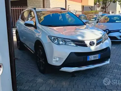 Begagnad Toyota RAV4 Style 124 HK (91 kW) 2015 Vit SUV